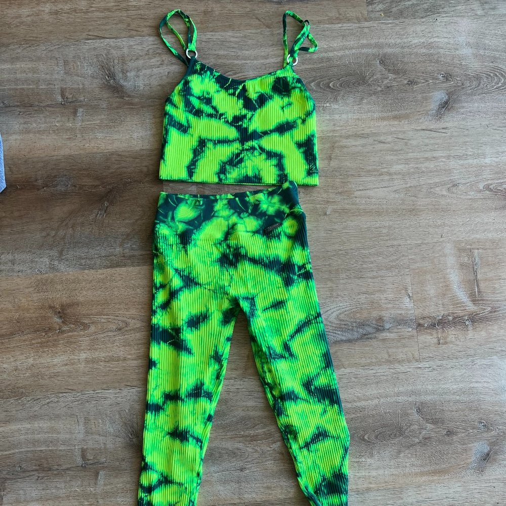 BUNDLE Bombshell Sportswear Tie Dye Collection Set Size M